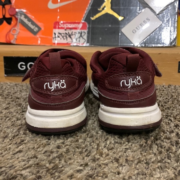 rykä running shoes